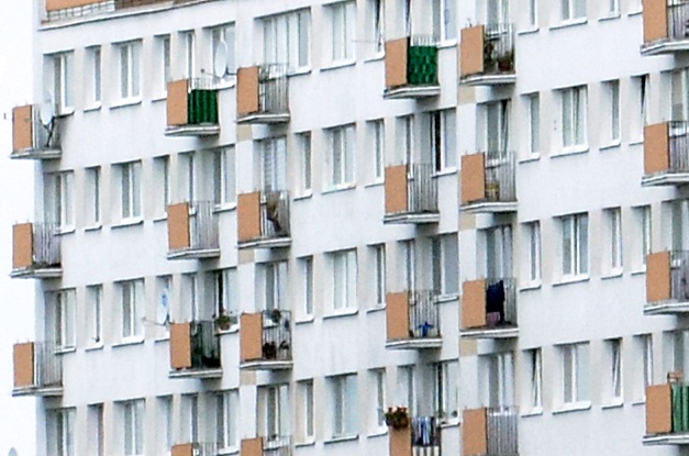 Blok mieszkalny, widok od strony balkonów
