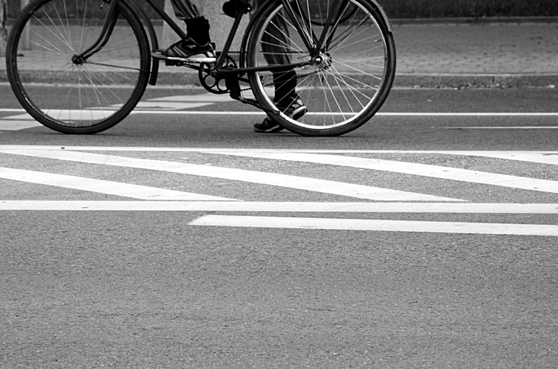 Rowerzysta na ulicy