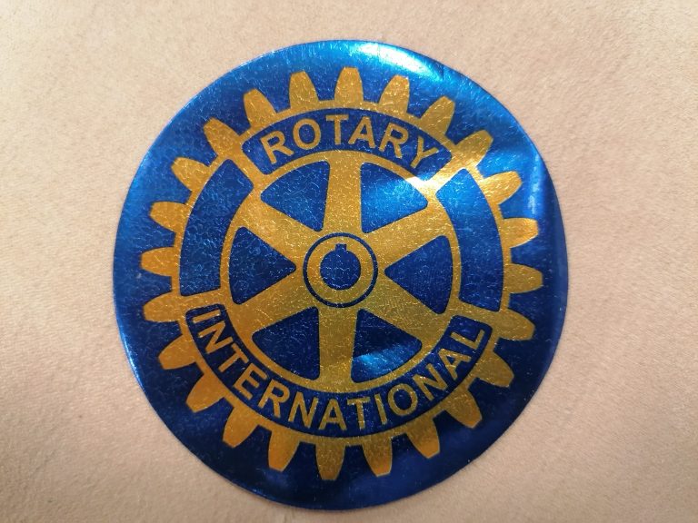 Nalepka z napisem rotary international
