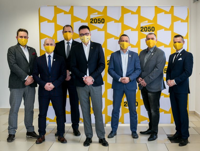 Lider Ruchu Polska 2050 i nowi członkowie ugrupowania