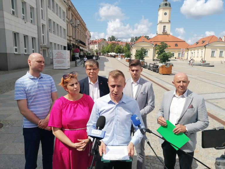 Ludowcy w czasie konferencji prasowej