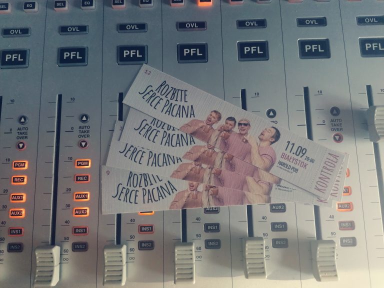 Bilety na koncert na radiowej konsolecie