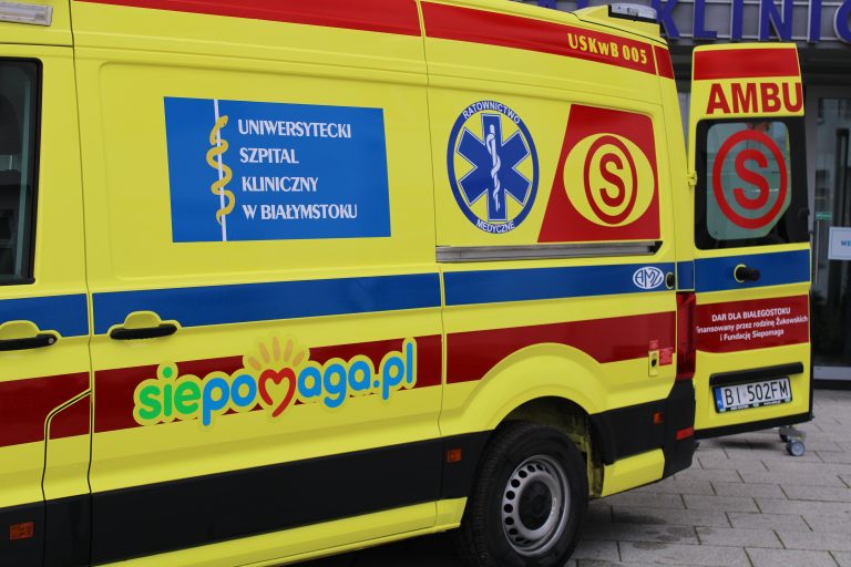 żółty ambulans