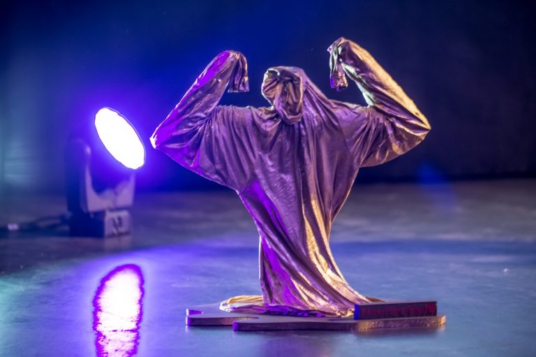 Statuetka złotego golfa
