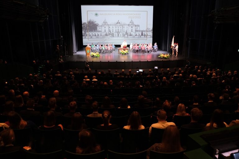 Inauguracja na UMB