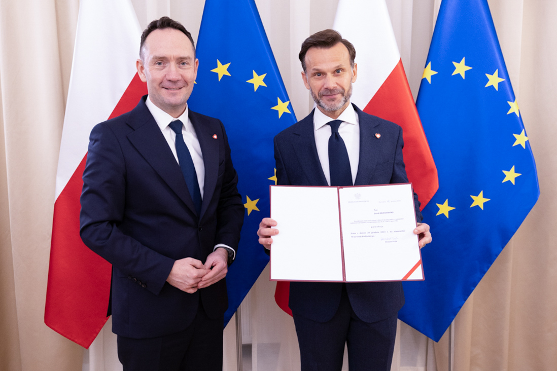 Wiceminister Tomasz Szymański wręczył powołanie na urząd wojewody podlaskiego Jackowi Brzozowskiemu