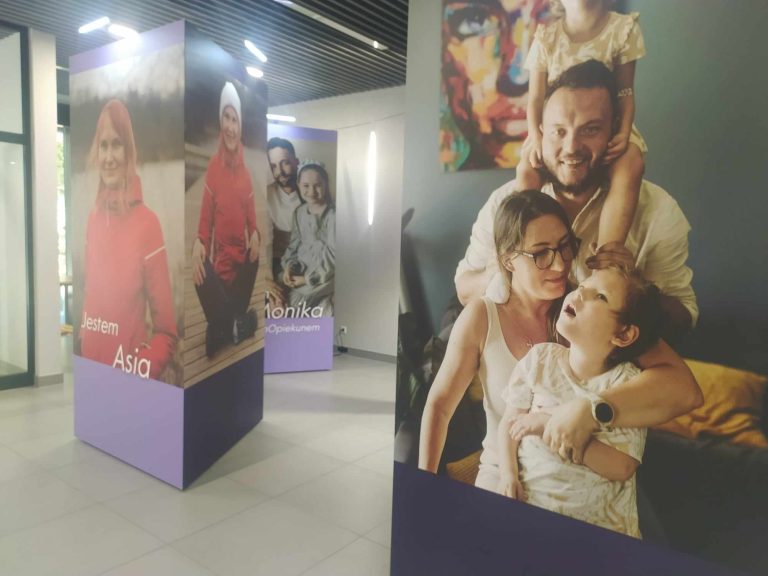 Zdjęcia na wystawie.