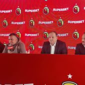Uczestnicy konferencji na chorten arenie