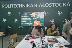 Dekorowanie bombek, fot. Hanna Kość