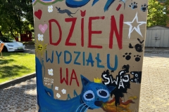 Malowana ścianka – efekt wspólnej twórczości studentów WA, fot. A. Jakuć