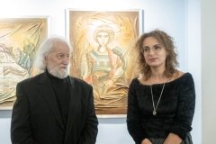 Artysta Dymitr Grozdew i kuratorka wystawy Marta Pietruszko podczas wernisażu ekspozycji „Retrospekcja” w Galerii im. Sleńdzińskich w Białymstoku. Fot. Jerzy Doroszkiewicz